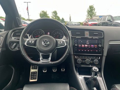 Used 2018 Volkswagen GTI Autobahn FWD image 19