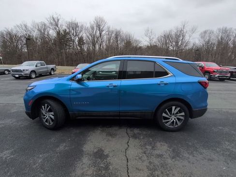 Used 2024 Chevrolet Equinox Premier image 2