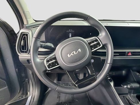 Used 2024 Kia Sorento S w/ Panoramic Sunroof Package FWD image 13