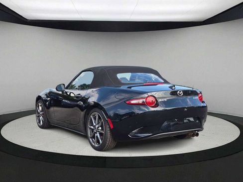 Used 2021 MAZDA MX-5 Miata Grand Touring RWD image 6