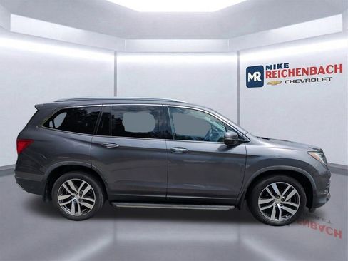 Used 2017 Honda Pilot Elite image 3