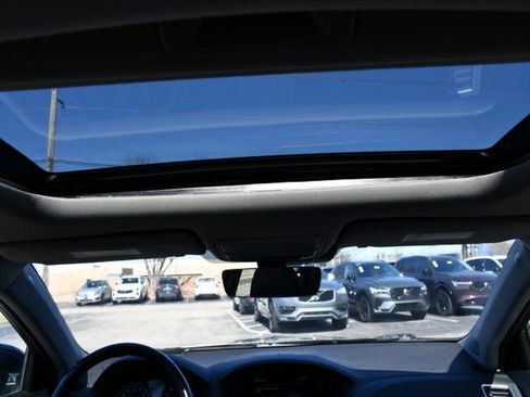 Used 2018 Acura TLX image 27