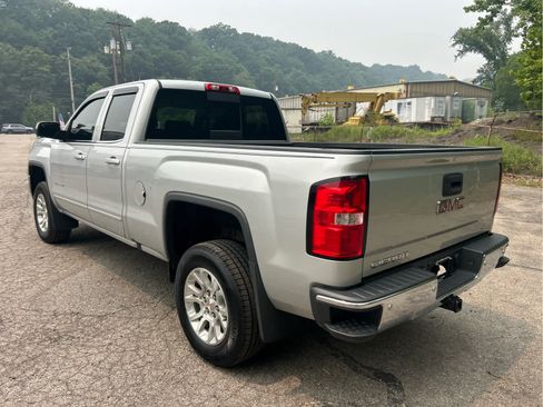 Used 2018 GMC Sierra 1500 SLE w/ SLE Value Package AWD/4WD image 6