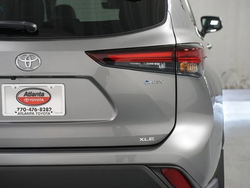 New 2026 Toyota Highlander XLE image 10