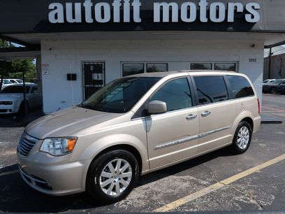 Used 2015 Chrysler Town & Country Touring w/ Driver Convenience Group