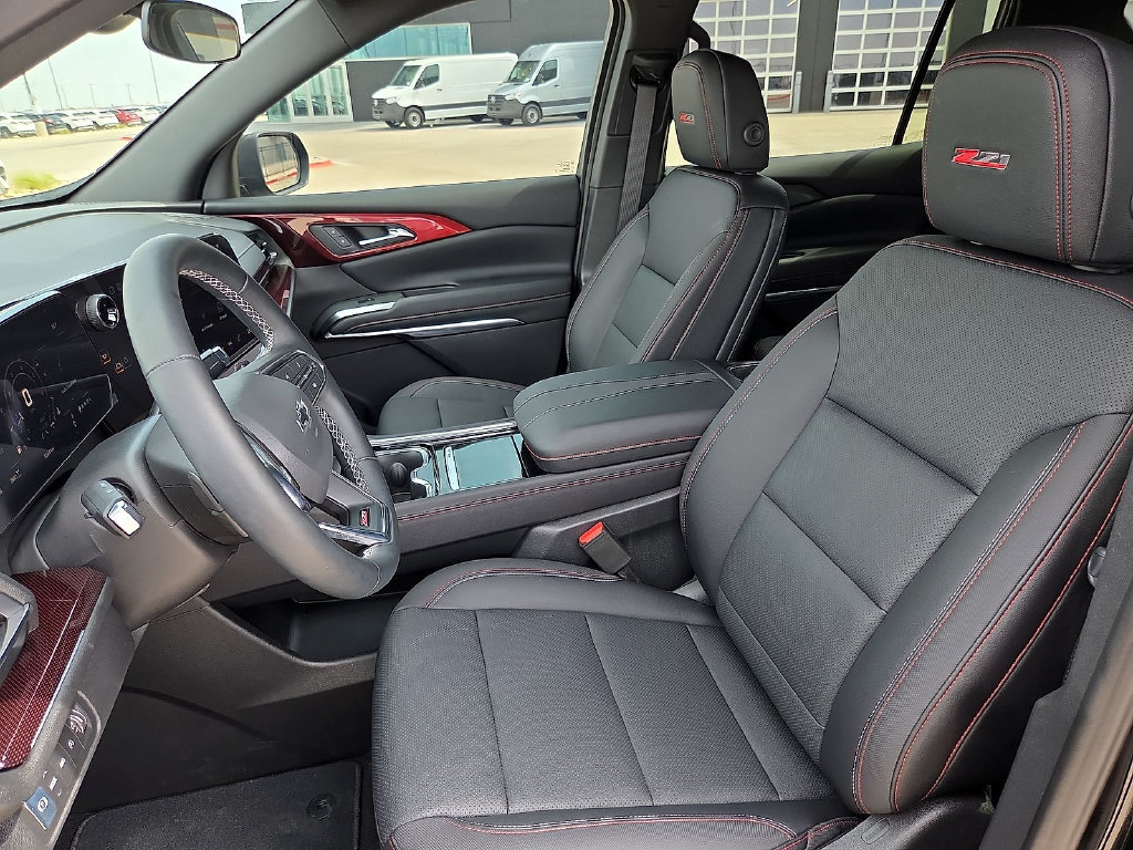Used 2026 Chevrolet Traverse Z71 AWD/4WD image 16