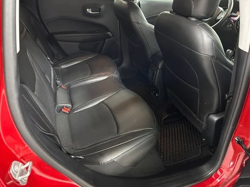 Used 2019 Jeep Compass Latitude AWD/4WD image 14