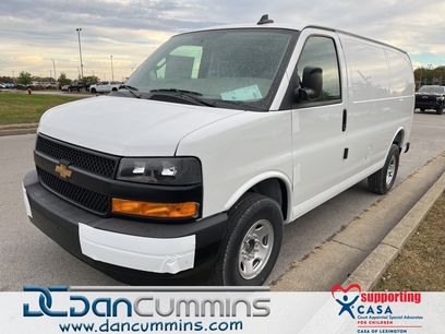 New 2025 Chevrolet Express 3500