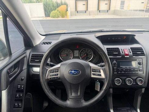 Used 2014 Subaru Forester 2.5i w/ Popular Package #2 AWD/4WD image 25