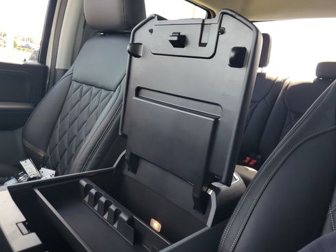 New 2026 Ford F250 XLT w/ XLT Premium Package image 21