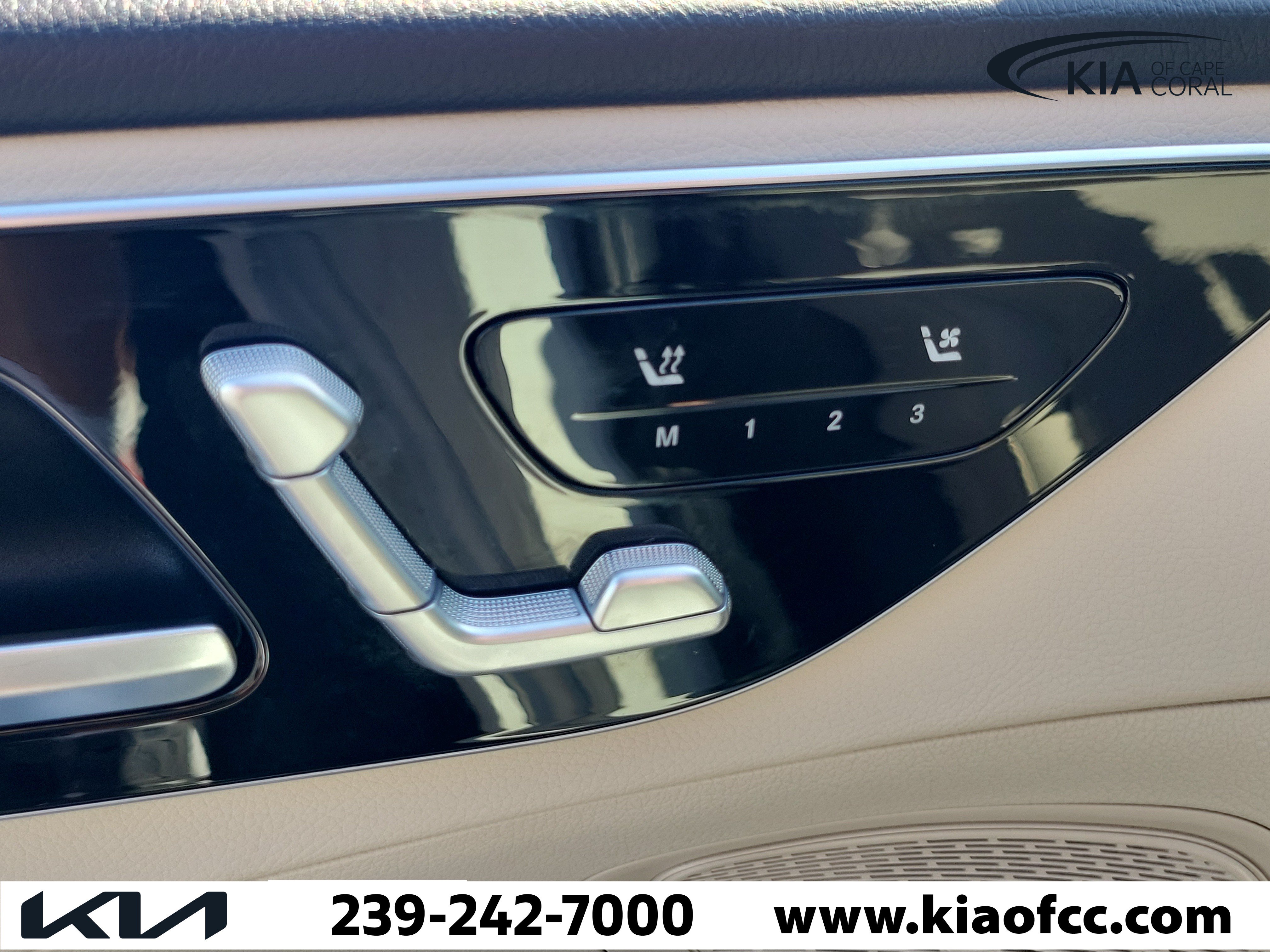 Used 2024 Mercedes-Benz C 300 Sedan image 23