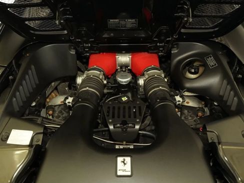 Used 2013 Ferrari 458 Spider RWD image 11