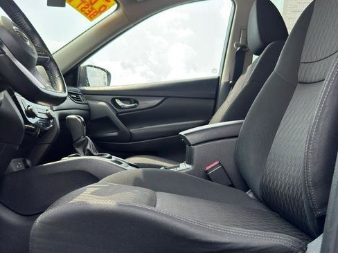 Used 2018 Nissan Rogue SV AWD/4WD image 12