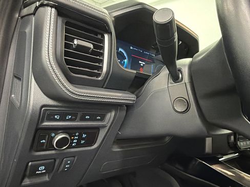 Used 2023 Ford F150 Lightning Platinum image 36