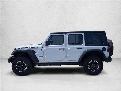 Used 2025 Jeep Wrangler Unlimited Rubicon image 9