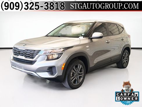 Used 2021 Kia Seltos LX AWD/4WD image 1