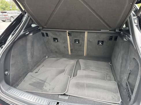 Used 2021 Porsche Macan image 59