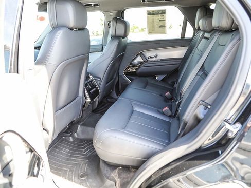 Used 2024 Land Rover Range Rover Sport Dynamic SE image 18