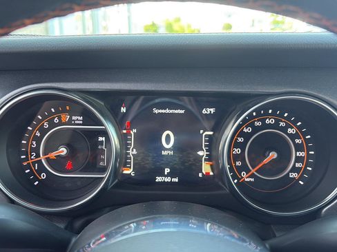 Used 2023 Jeep Gladiator Mojave w/ Cold Weather Group AWD/4WD image 11