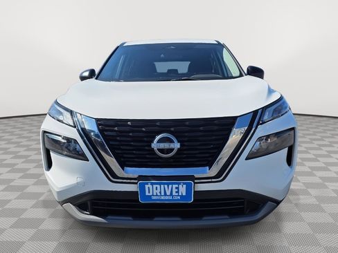Used 2023 Nissan Rogue S AWD/4WD image 2