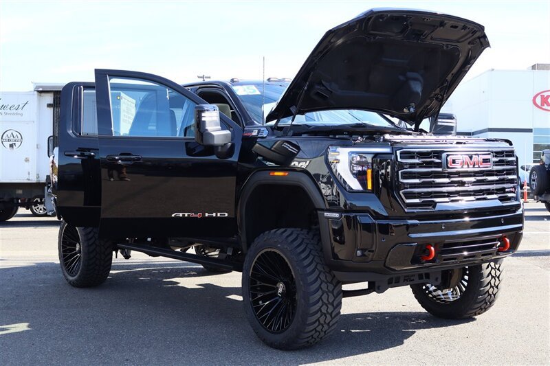 Used 2026 GMC Sierra 3500 AT4 w/ AT4 Premium Plus Package AWD/4WD image 38