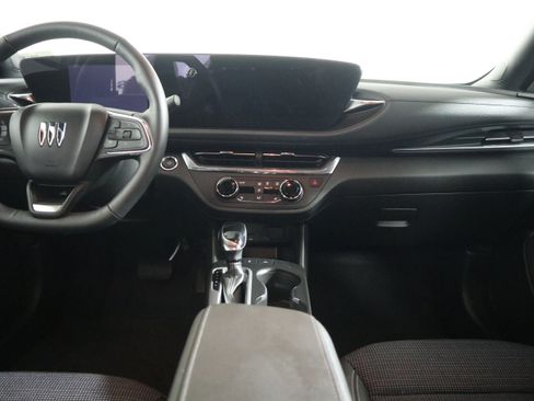 Used 2025 Buick Envista Preferred w/ Convenience I Package FWD image 13