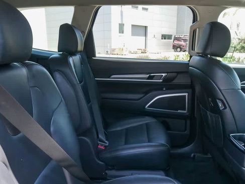 Used 2020 Kia Telluride S FWD image 15