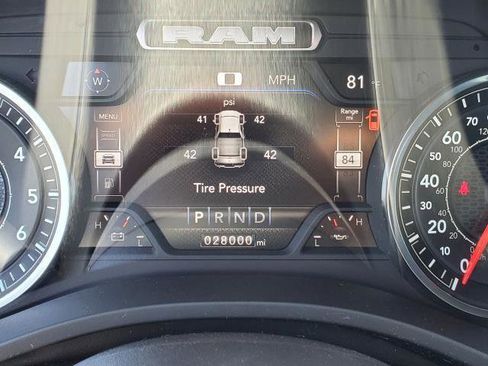 Used 2023 RAM 1500 Laramie AWD/4WD image 10