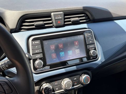 Used 2025 Nissan Versa SV FWD image 16