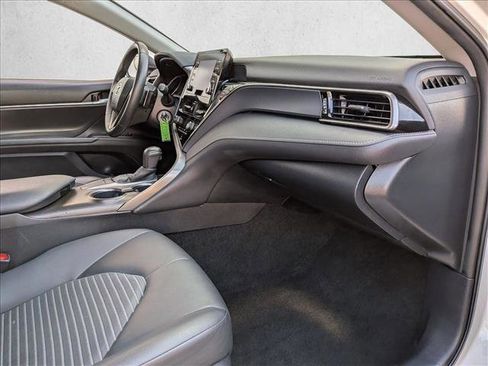 Certified 2024 Toyota Camry SE FWD image 19