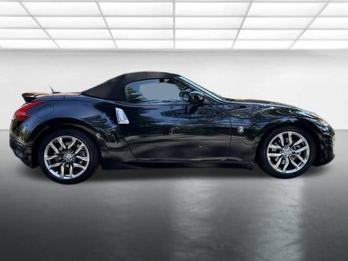 Used 2014 Nissan 370Z Touring w/ Navigation Package RWD image 7