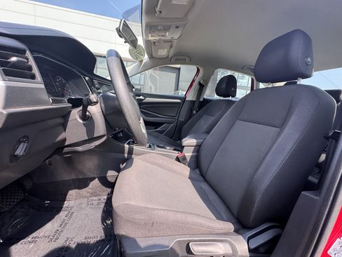Used 2019 Volkswagen Jetta S FWD image 3
