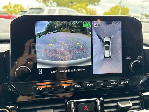 Used 2023 Nissan Pathfinder Platinum image 20