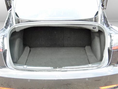 Used 2018 Tesla Model 3 Long Range image 26
