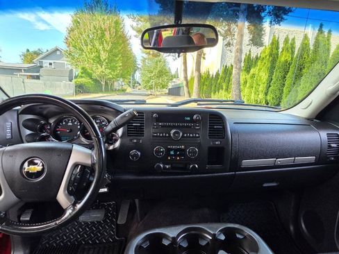 Used 2011 Chevrolet Silverado 1500 LT w/ All-Star Edition AWD/4WD image 11