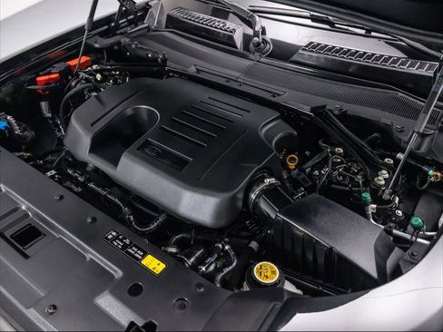 Used 2024 Land Rover Defender 130 Outbound image 11