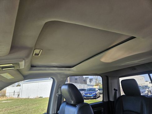 Used 2013 RAM 1500 Laramie w/ Convenience Group image 13