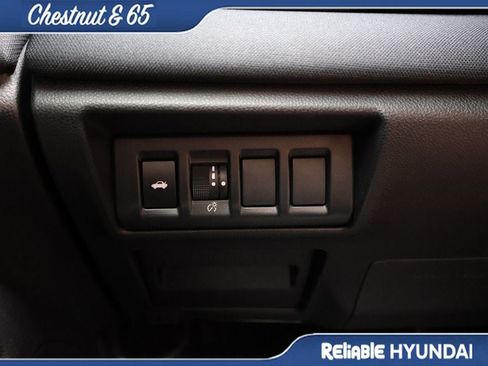 Used 2025 Subaru Legacy Premium AWD/4WD image 31
