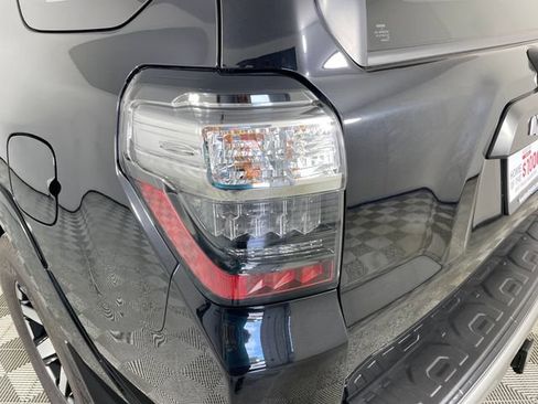Used 2023 Toyota 4Runner TRD Off-Road Premium w/ Off Road Premium Plus Package AWD/4WD image 19