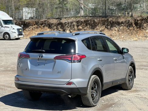 Used 2018 Toyota RAV4 LE w/ All Weather Liner Package AWD/4WD image 6