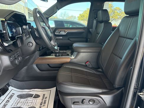Used 2023 Chevrolet Silverado 1500 High Country image 10
