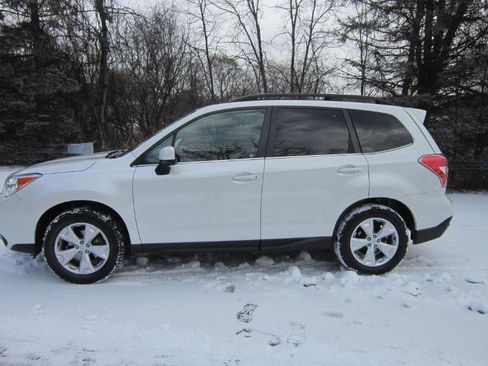 Used 2014 Subaru Forester 2.5i Limited image 2