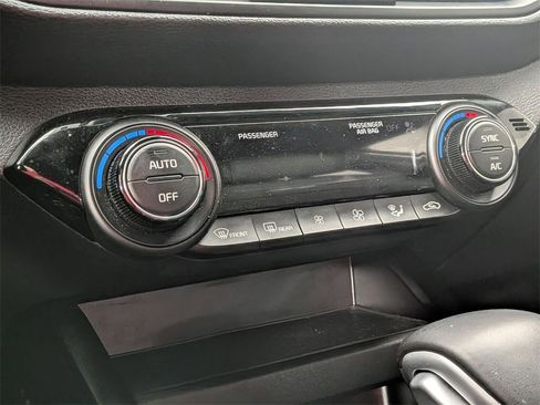 Used 2022 Kia Forte GT-Line w/ GT-Line Technology Package image 21