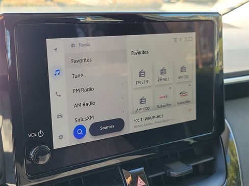 Used 2025 Toyota Corolla LE image 24