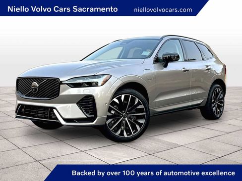 Used 2026 Volvo XC60 T8 Ultra w/ Protection Package Premier AWD/4WD image 1