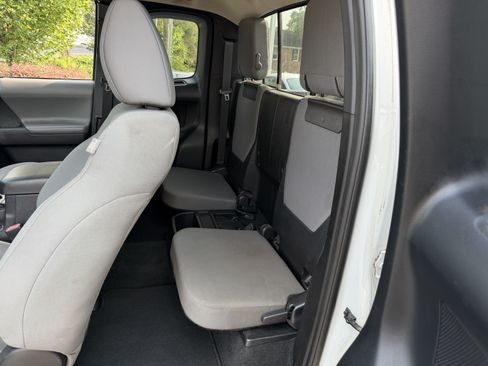 Used 2021 Toyota Tacoma SR w/ SR Convenience Package RWD image 30