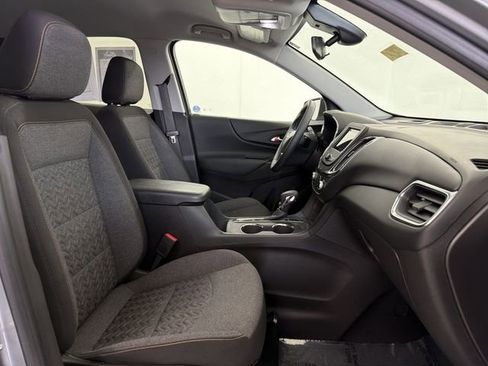 Certified 2024 Chevrolet Equinox LT w/ LPO, Floor Liner Package image 20