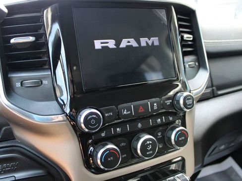 Used 2024 RAM 2500 Laramie w/ Safety Group AWD/4WD image 33