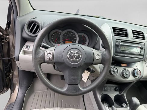 Used 2012 Toyota RAV4 4WD w/ Value Pkg image 19
