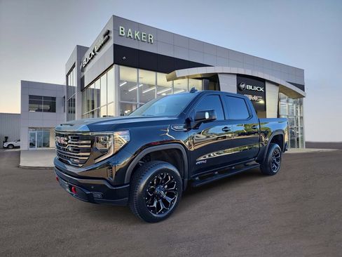 Used 2024 GMC Sierra 1500 AT4 w/ Technology Package AWD/4WD image 1